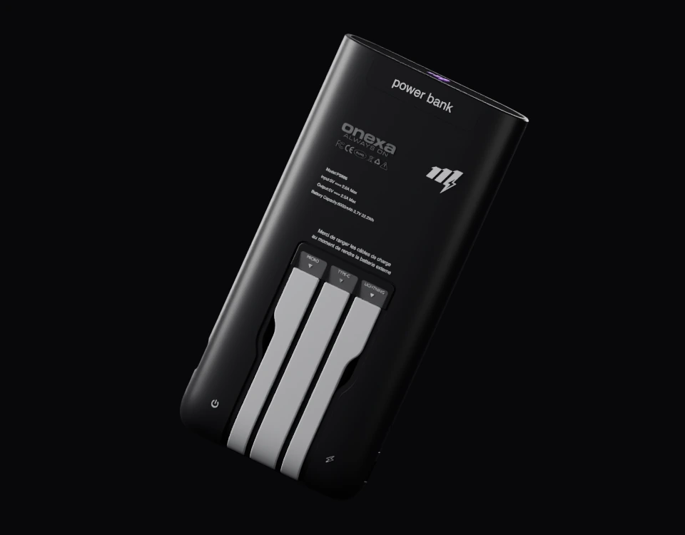 Le dos de la Powerbank Onexa et ses trois câbles intégrés.